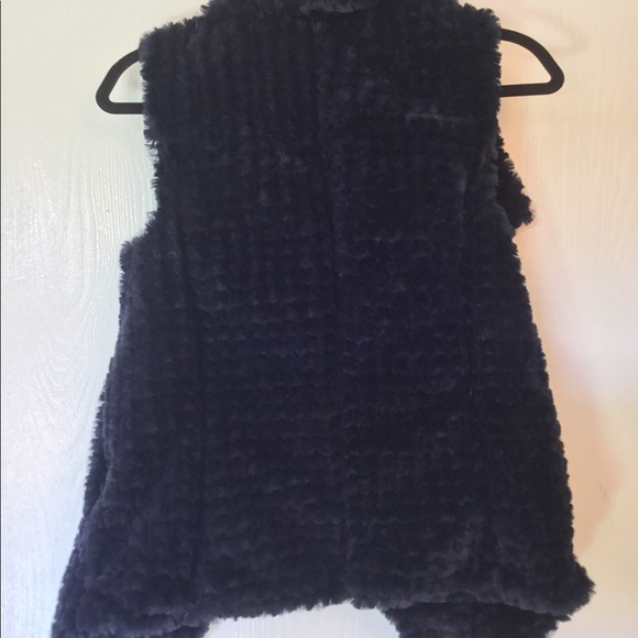 Anthropologie NVLT navy Faux Fur Vest - Picture 2 of 5